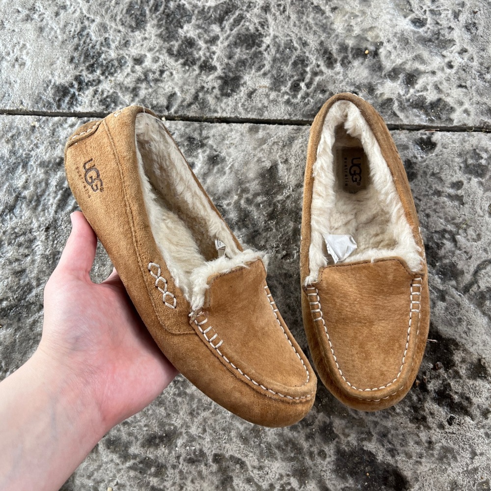 UGG Australia Ansley‎ Chestnut Suede Moccasin Slippers 3312 Womens Size 6